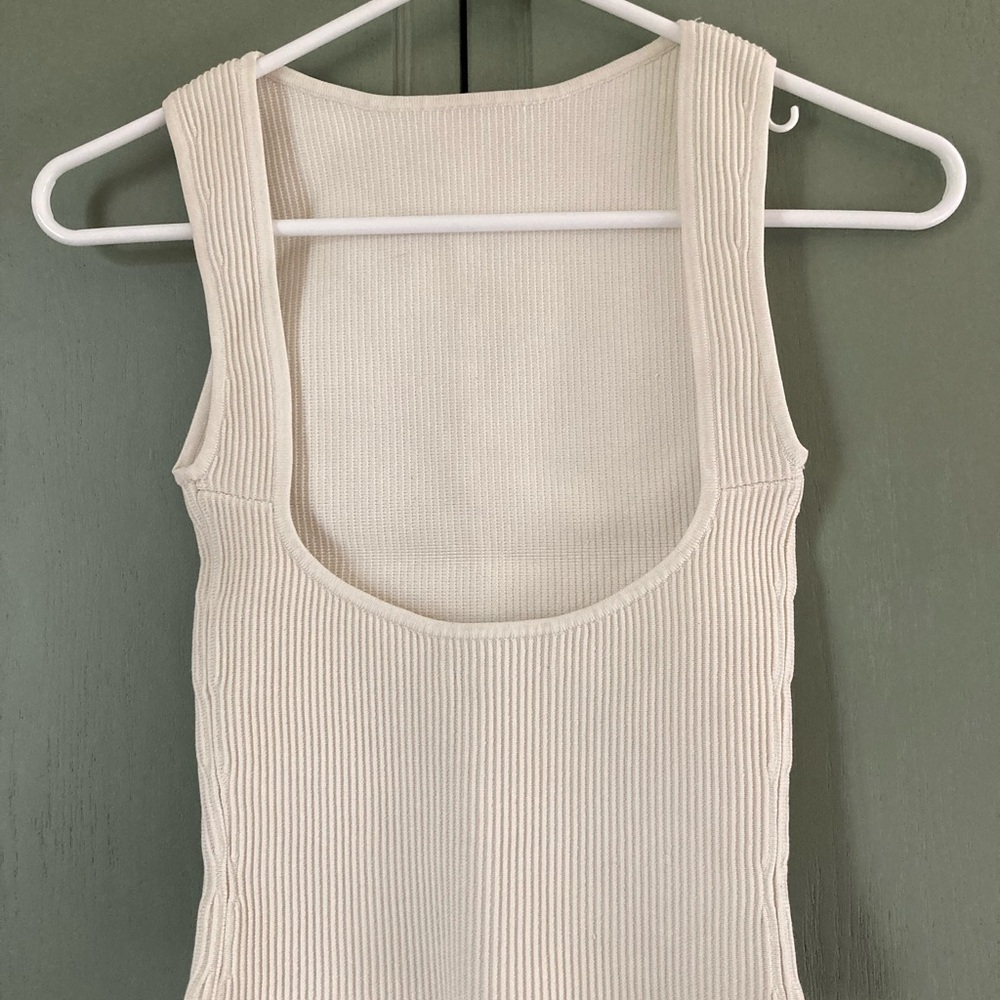 Aritzia Sculpt Knit Tank in White - Picture 2 of 4